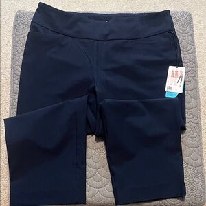 Tail Women's Navy Golf Capris